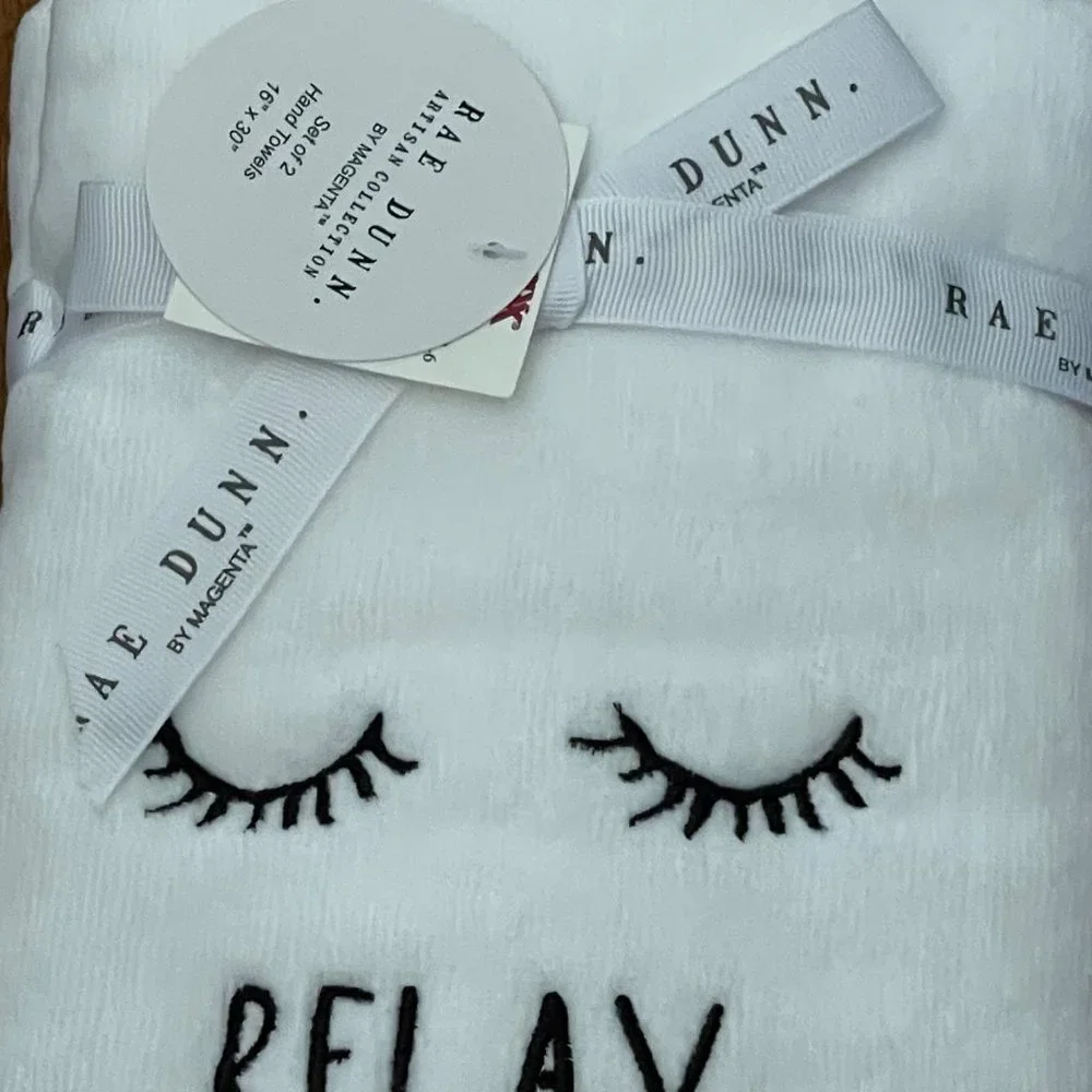 New Rae Dunn by Magenta Relax Eyelashes Hand Towel Set P5